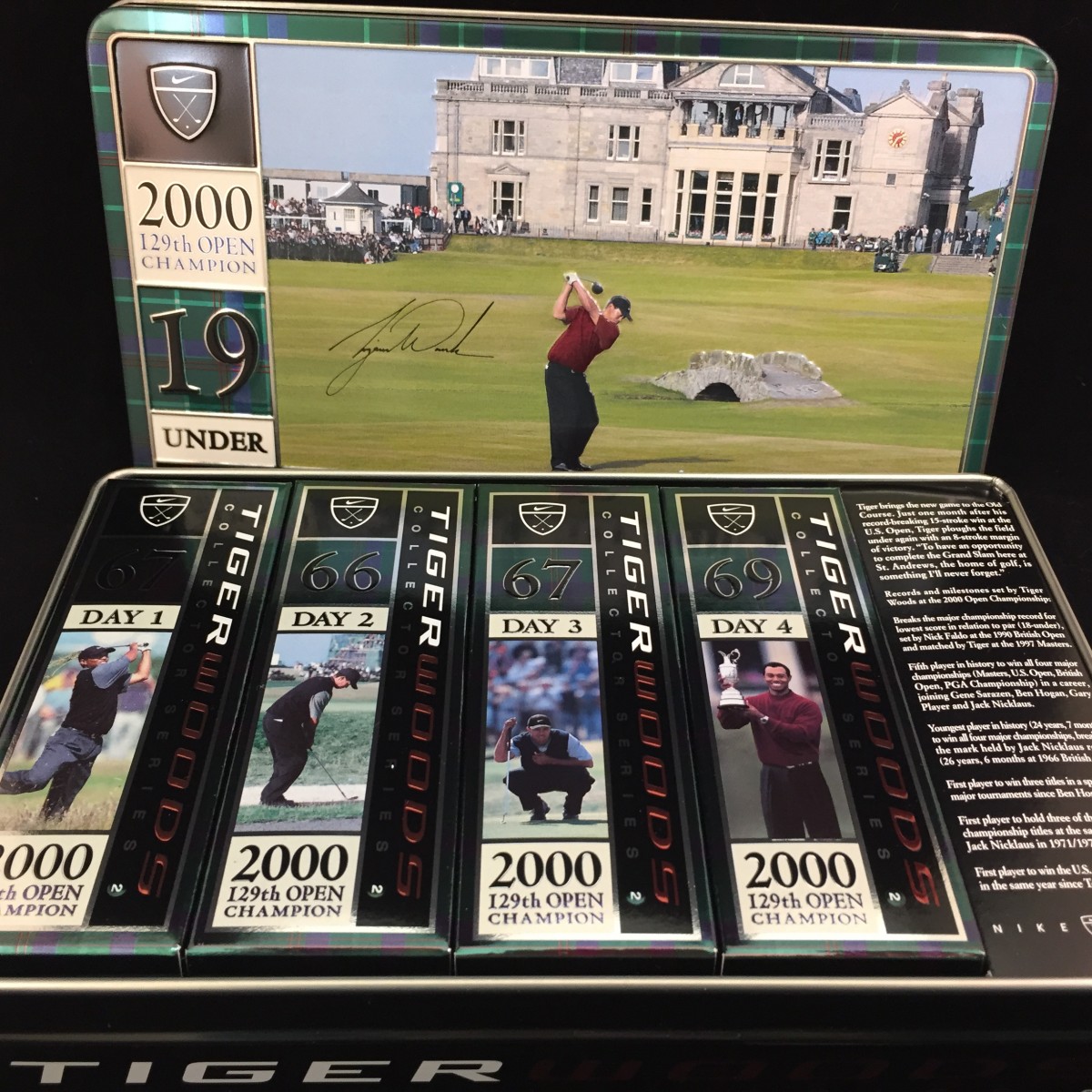 TIGER WOODS COLLECTOR SERIES 2 GOLF BALLS - NOT SIGNED .. 2000 
